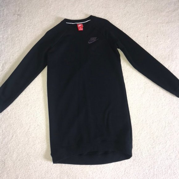 NIke Women's Sportswear Dress - Picture 1 of 3